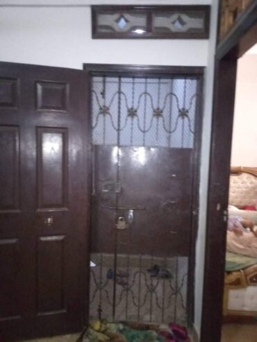 3 Bed Drawing Dining Flat For Sale near 4k Chowrangi